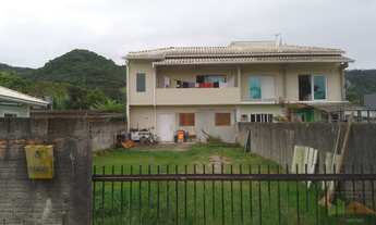 Imagem: REF. 398 - Sobrado Geminado no bairro Ratones