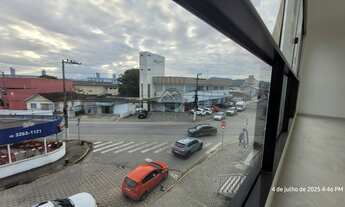 Imagem 5: Sala comercial em piso superior no Centro de Tijucas