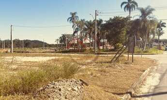 Imagem: Terreno Unifamiliar, 397M² de Área Construída