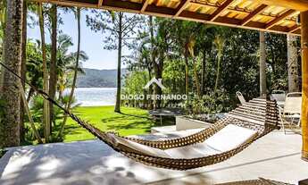 Imagem: Casa Alto Padrão Frente à Lagoa da Conceição