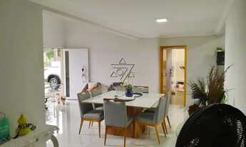 Imagem 2: Casa à Venda no Condomínio Jacarandá: Conforto e Segurança