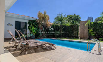 Imagem 5: Casa de Luxo no Ecoville: Conforto e Estilo com Vistas Panorâmicas