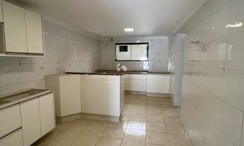 Imagem 3: Casa Alto Padrão Sobrado com 3 quartos sendo 1 suíte master, 399m2 construídos, 6 vagas co