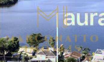 Imagem: Casa à venda no bairro Lagoa da Conceição