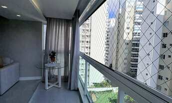 Imagem 2: Vendo Lindo Apartamento com 80m2 no Alphaville I, varanda, sala, 3/4, revertido para 2/4