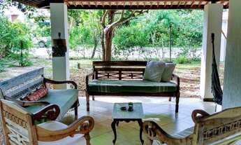 Imagem 6: Alugo casa Dúplex em condomínio fechado com 1500m2 total com 4/4, suítes, mobiliada em L