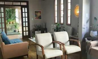 Imagem 3: Vendo em super oportunidade casa com 4/4 nascente com 720m2 com varanda e pomar em condom