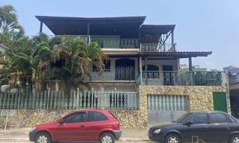 Imagem: Casa à Venda no Bairro Montese