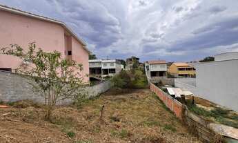 Imagem: Terreno à Venda no Bairro Ipiranga 1
