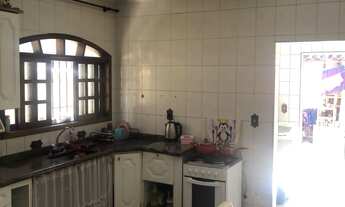 Imagem 4: Sobrado, 3 dormitórios, 1 suítes, 3 banheiro, 2 vagas na garagem, 160M² de Área Construída