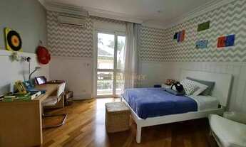 Imagem 7: Locação: Casa maravilhosa de esquina em Alphaville com 2 piscinas, uma delas coberta e int