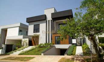 Imagem 3: Casa disponível para venda no bairro Alphaville - Santana de Parnaíba/SP