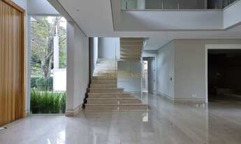 Imagem 3: Casa disponível para venda no bairro Alphaville - Santana de Parnaíba/SP