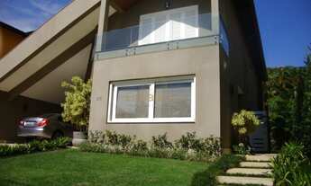 Imagem: Casa toda reformada venda em Alphaville