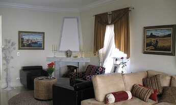 Imagem 2: Casa disponível para venda no bairro Alphaville - Santana de Parnaíba/SP