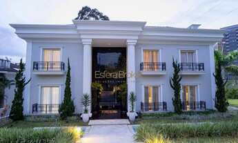 Imagem 3: Casa Maravilhosa de Alto Padrão no Tamboré Três com grande terreno e área de lazer