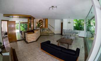 Imagem: Casa disponível para venda no bairro Alphaville