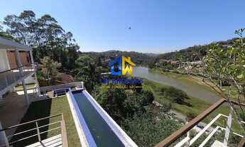 Imagem: Casa com arquitetura moderna com 5 Quartos