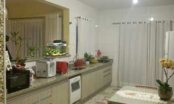 Imagem 5: Casa de Esquina Casa com 3 dormitórios