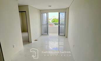 Imagem 2: Próximo à praça da paz com elevador e área de lazer