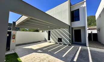 Imagem: Sobrado Alto Padrão em Condomínio Fechado