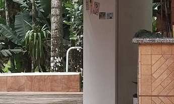 Imagem: Rancho a beira rio