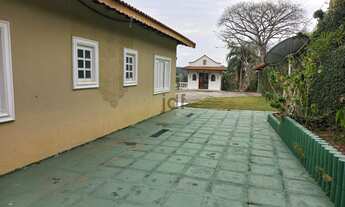 Imagem 3: Chácara com bastante área construída