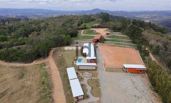 Imagem: Área Residencial/Comercial em Parque Varanguera