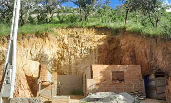 Imagem: Terreno em Moreiras, Mairinque/SP com construção