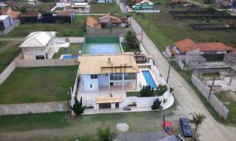 Imagem: Casa à venda no bairro Centro - Ilha Comprida/SP