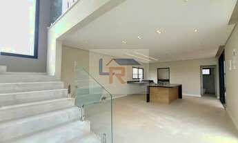 Imagem 6: Maravilhoso Sobrado com piscina voltada ao pôr do Sol no condomínio Mosaico Essence