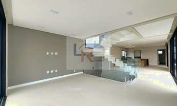 Imagem 5: Maravilhoso Sobrado com piscina voltada ao pôr do Sol no condomínio Mosaico Essence