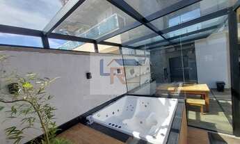 Imagem 3: Sobrado Mobiliado e Decorado com 150m² com Jacuzzi, Suíte com Closet e 3 vagas de garagem