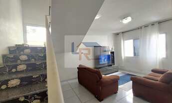 Imagem 3: Maravilhosa Sobrado de 3 dormitórios com um excelente quintal próximo a região central