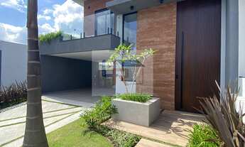 Imagem 2: Maravilhoso Sobrado de 202m² com 3 suítes e Piscina privativa com cascata no Mosaico Essen