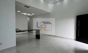 Imagem 4: Maravilhosa Casa térrea recém construída de 3 dormitórios com suíte com acabamento de prim