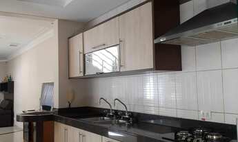 Imagem 3: Casa Sobrado 03 dormitórios sendo duas suítes com acabamento de primeira no Jardim Boer em