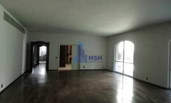 Imagem 2: BELA CASA NA CIDADE JARDIM COM 727m², SENDO 6 DORMITÓRIOS E 3 SUÍTES - EXCELENTE POTENCIAL