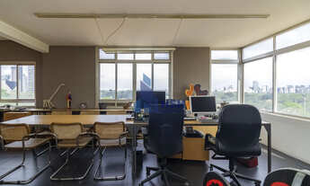 Imagem: APARTAMENTO COM JANELÕES E VISTA ABERTA