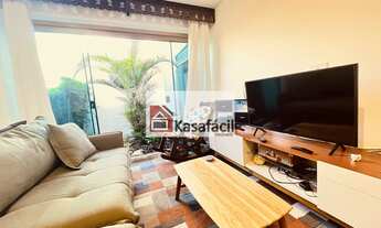 Imagem 3: Casa Ampla com Quintal e Jardim