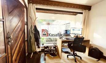 Imagem: Casa Ampla com Quintal e Jardim