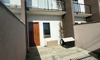 Imagem: Sobrado à venda no bairro Paranaguamirim