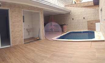 Imagem 3: Casa a venda 3 dormitórios, 4 banheiros, 4 vagas de garagem no bairro Ocian, Praia Grande