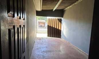 Imagem 3: Casa à Venda no Jardim Paulistano em Patos de Minas – 2 Quartos, Garagem Coberta e Terreno