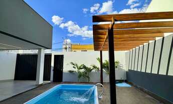 Imagem: Casa à Venda no Bairro Ipanema Piscina