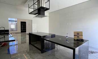 Imagem 4: Casa de Alto Padrão à Venda no Bairro Afonso Queiroz - Patos de Minas