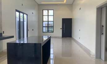 Imagem 6: Casa Moderna à Venda com 3 Quartos (1 Suíte) e Área Gourmet – 300m² no Bairro Tranquilo de