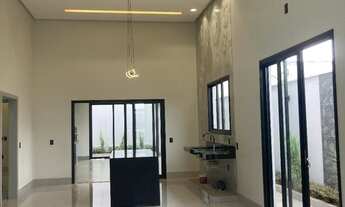 Imagem 7: Casa Moderna à Venda com 3 Quartos (1 Suíte) e Área Gourmet – 300m² no Bairro Tranquilo de