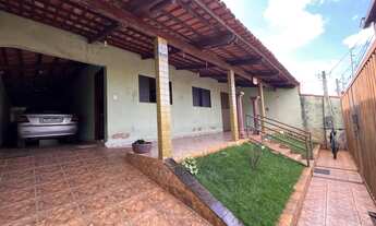 Imagem 2: ???? Casa à Venda no Bairro Nossa Senhora de Fátima – 3 Quartos, Área Gourmet e 400 m² de