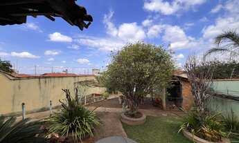 Imagem 5: ???? Casa à Venda no Bairro Nossa Senhora de Fátima – 3 Quartos, Área Gourmet e 400 m² de